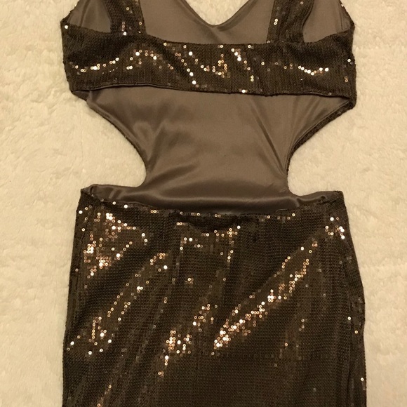 Grey sequin mini dress with cut out sides - Picture 3 of 8